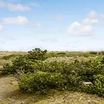 54 Nyaraló