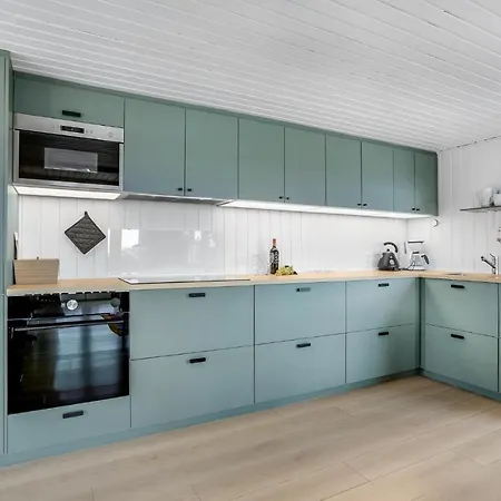4 Bedroom Amazing Home In Fano *