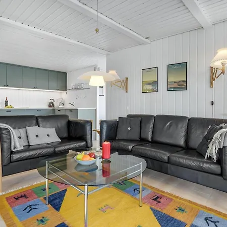 4 Bedroom Amazing Home In Fano